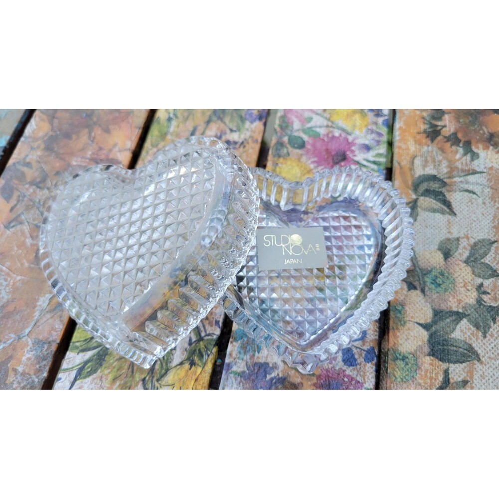 Studio Nova "Loving" Lead Crystal Heart Trinket Box - 1980s - Made in Japan